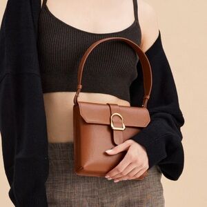 Quiet Luxury Senreve Cavalla Leather Saddle Bag in Chestnut